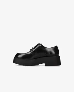 Premiata Derby in vitello mousse nero>Donna Stringate